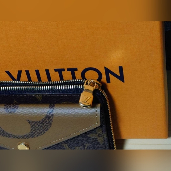 Louis Vuitton Card Holder Recto Verso - Picture 12 of 14